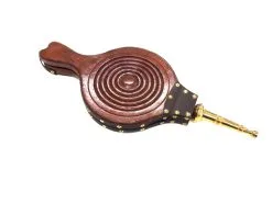 Fåvne Peispuster Stor Mørk Med Ringmønster